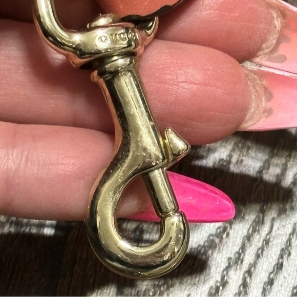 Gucci Leather Strap - Picture 7 of 10